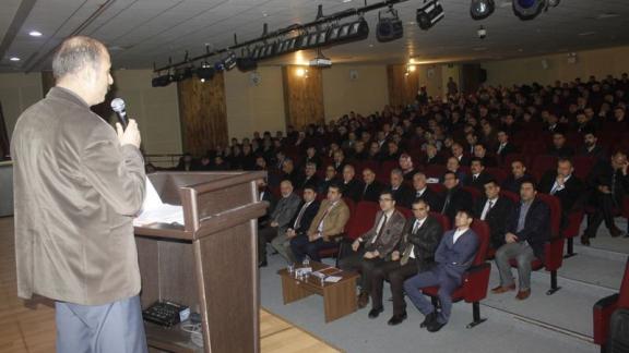 Seçmeli Derslere Yönelik Bilgilendirme Toplantısı Anadolu İmam Hatip Lisesinde Düzenlendi