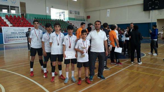 Badminton Türkiye finalinde Van ekibi üçüncü oldu