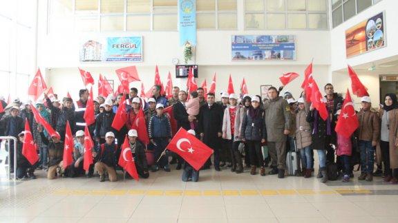 Vandan 180 öğrenci ´Biz Anadoluyuz´ projesi kapsamında  İzmire gönderildi