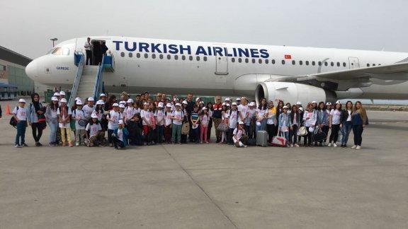  Başkale ve İpekyolu ilçesinden 194 öğrenci İzmire uğurlandı
