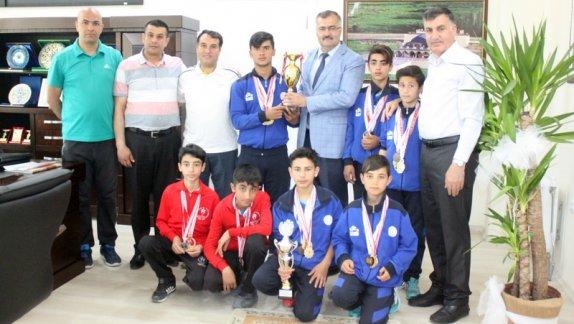 Vanlı Badmintoncular Türkiye 3.sü oldu