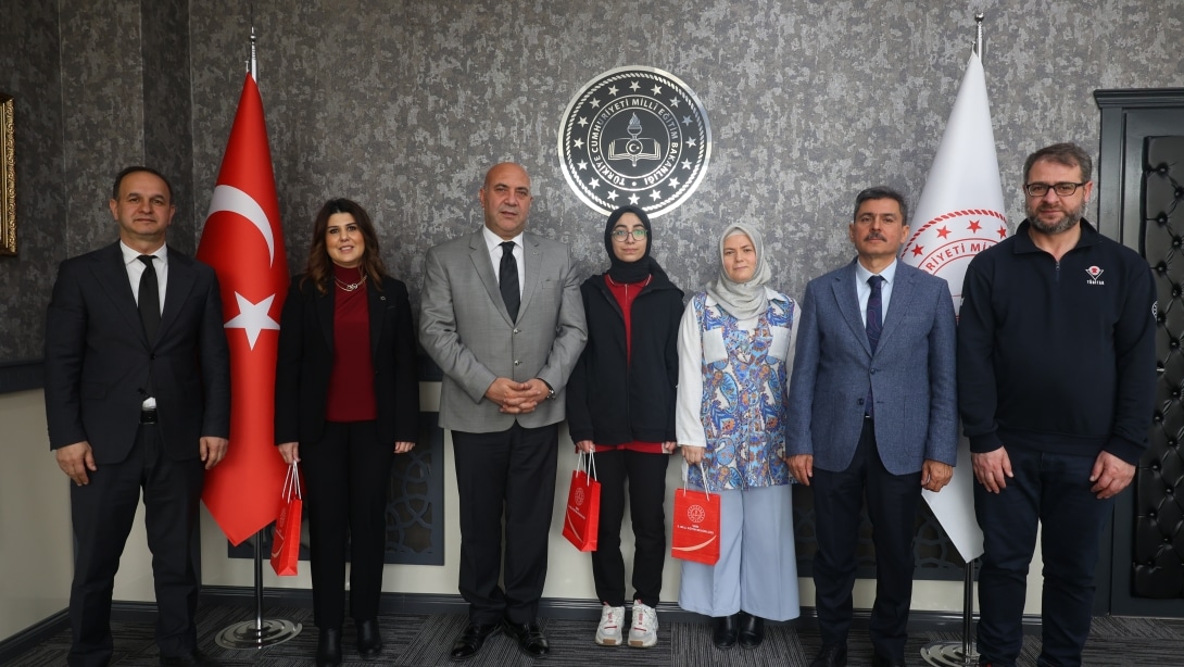 İLİMİZDEN TÜBATİK BİLİM OLİMPİYATLARINDA BÜYÜK BAŞARI!