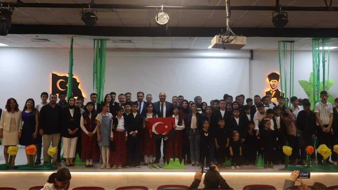 ENGELLERİ SEVGİYLE AŞTILAR: ''ENGELLİLER HAFTASI ETKİNLİĞİ YOĞUN İLGİ GÖRDÜ''