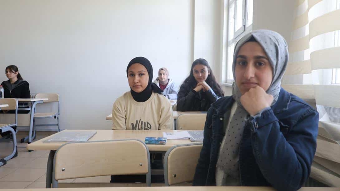 KİTAP VAN PROJESİ KAPSAMINDA İL GENELİ 4. KİTAP OKUMA YARIŞMASI DÜZENLENDİ