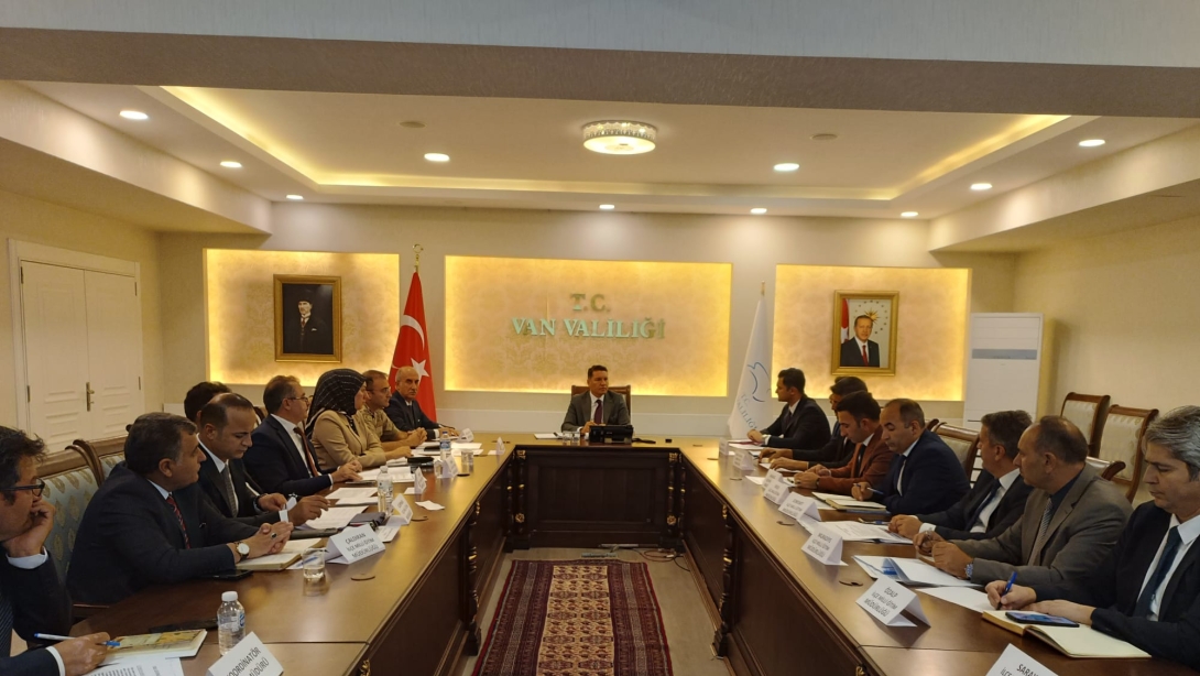 VALİ YARDIMCISI SN. MUSA GÖKTAŞ BAŞKANLIĞINDA OKUL GÜVENLİĞİ TOPLANTISI GERÇEKLEŞTİRİLDİ